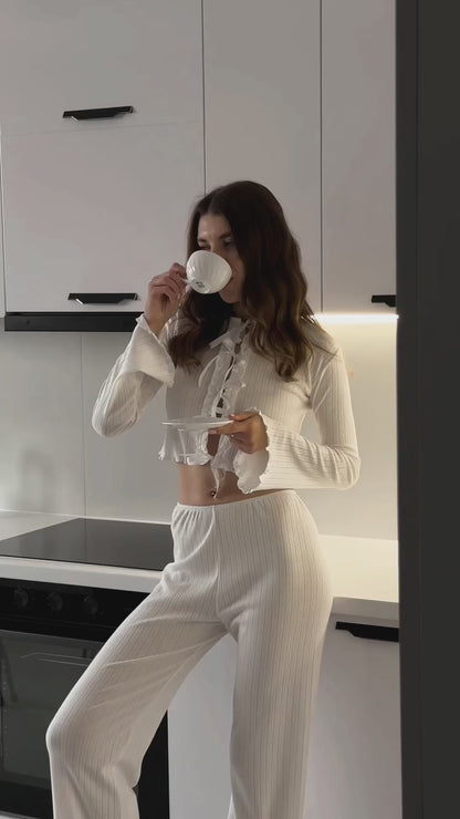 JULIA MILK